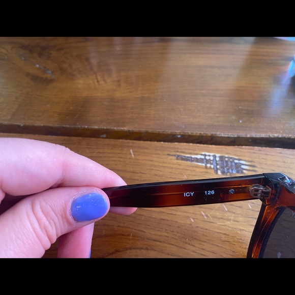 Quay Icy Studded Sunglasses - Picture 5 of 6